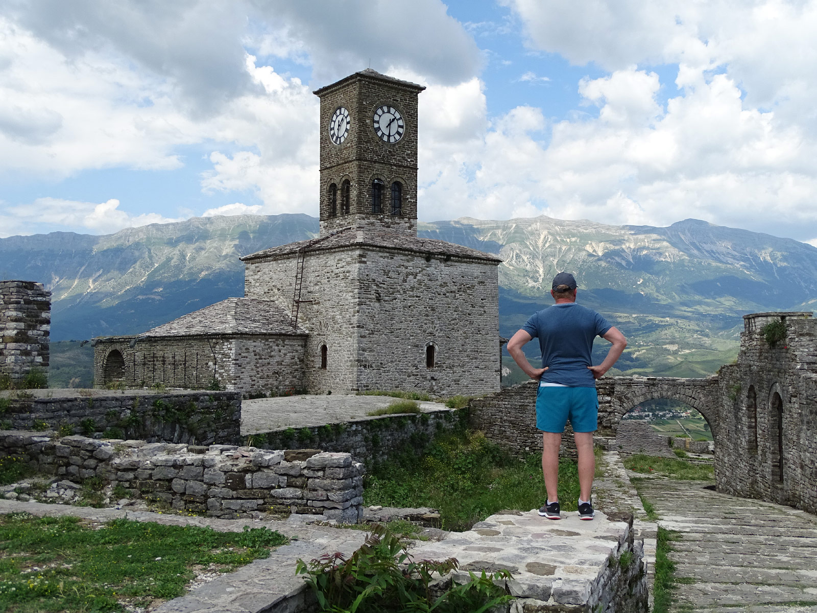 Gjirokastra (Photo license: CC BY 2.0)